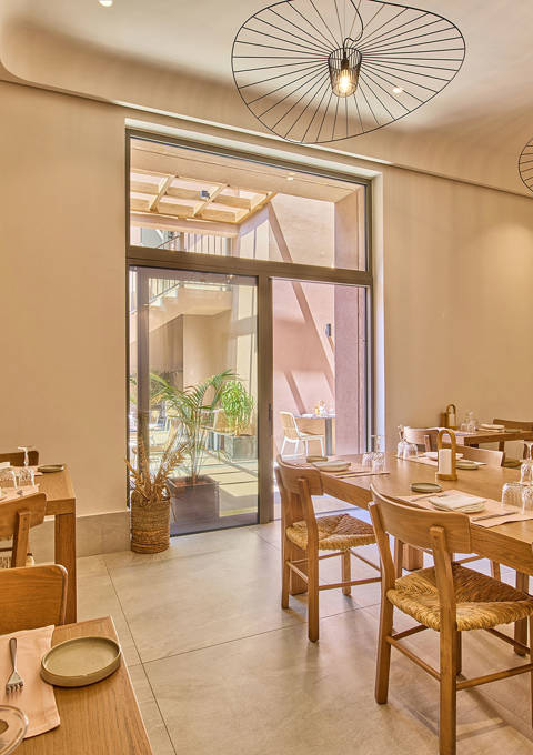 paralos-venus-suites-Bio-Cretan-Restaurant-2.jpg