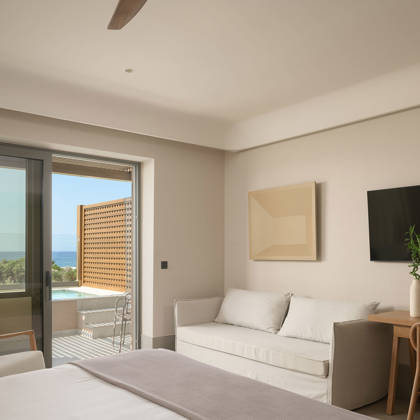 Junior-Suite-Private-Pool-Sea-View-1.jpg