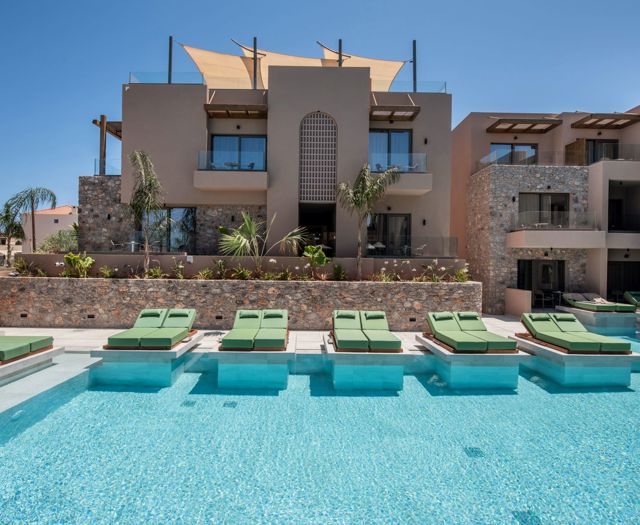 paralos-venus-suites-pool-4.jpg
