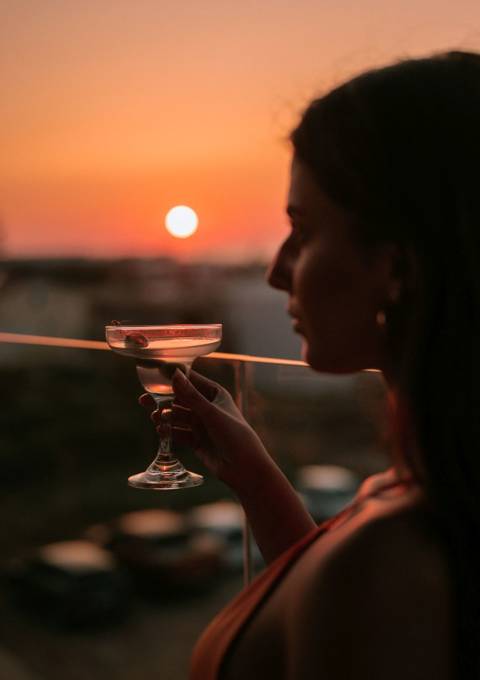 paralos-venus-suites-rooftop-lounge-bar-1.jpg