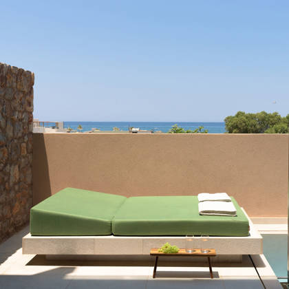 One-Bedroom-Suite-Private-Pool-Sea-View-7.jpg