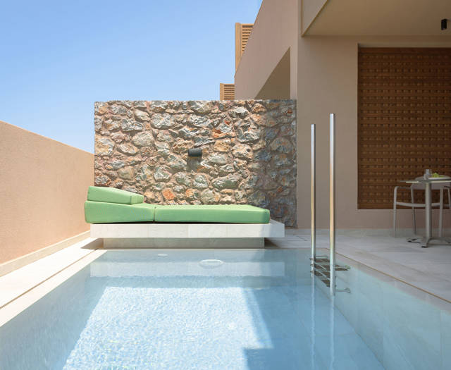 Junior-Suite-Private-Pool-Sea-View-8.jpg