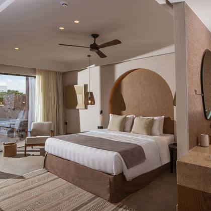Junior-Suite-Private-Pool-Sea-View-3.jpg